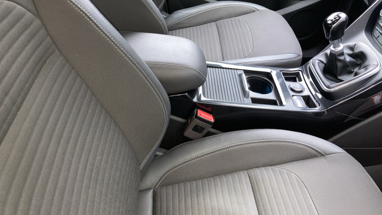 Ford Kuga 2.0 TDCi Titanium 5dr 2WD Diesel Estate